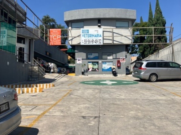 CONSULTORIO U OFICINA DE 10M2 DENTRO DE UNA PLAZA SOBRE AVDA. TOLUCA