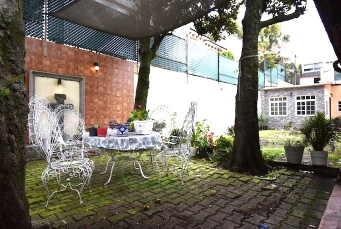 ¡¡OPORTUNIDAD!! RESIDENCIA DE UNA PLANTA CON DEPARTAMENTO INDEPENDIENTE Y GRAN JARDÍN