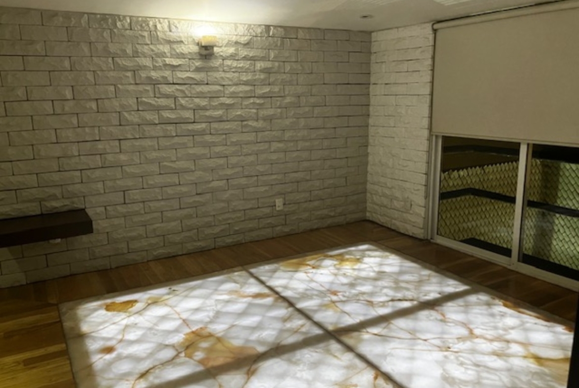 PRECIOSA CASA EN CONDOMINIO CON ACABADOS DE LUJO